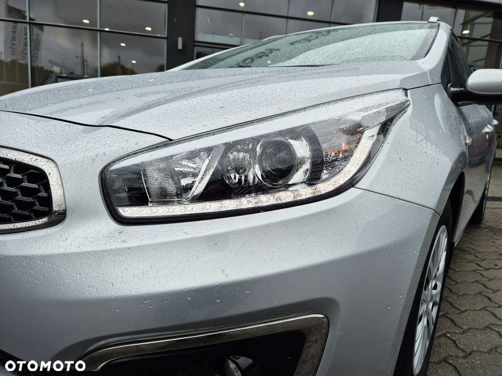 Kia Ceed - 22