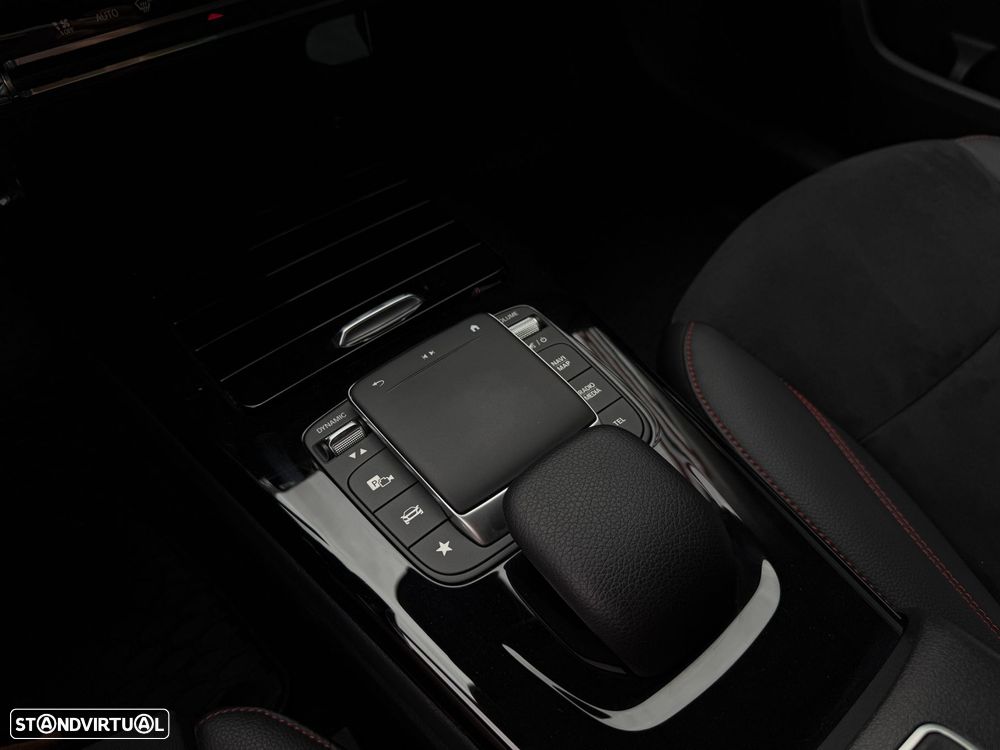 Mercedes-Benz A 250 AMG Line Aut. - 11