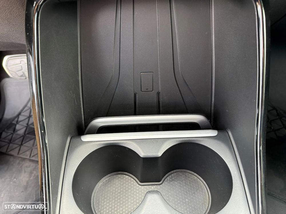 BMW 218 Active Tourer d Pack Desportivo M Auto - 35