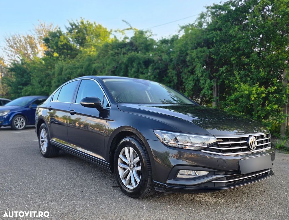 Volkswagen Passat 2.0 TDI DSG Comfortline - 1