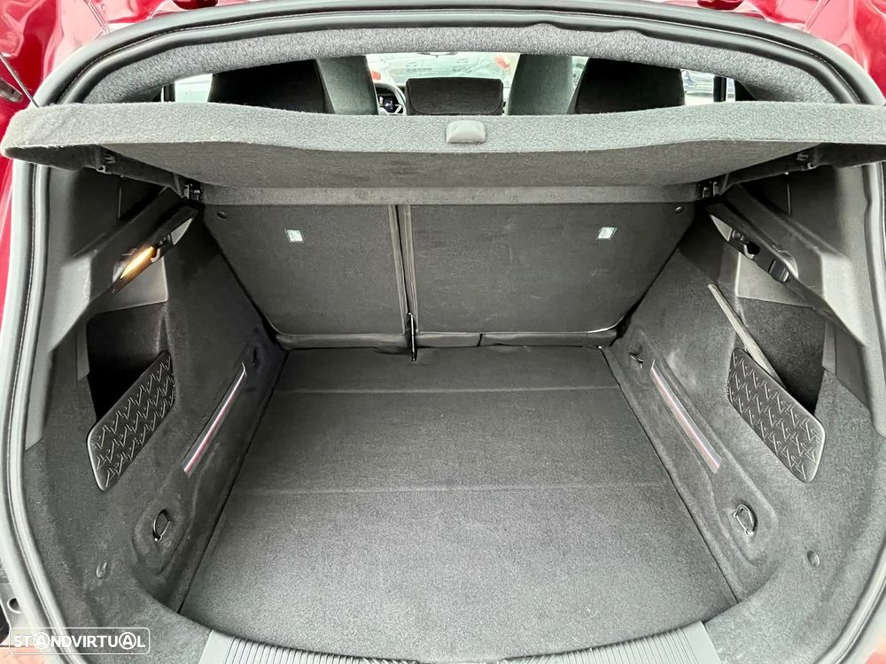 Renault 4 E-Tech 52 kWh Evolution Autonomia Conforto - 18
