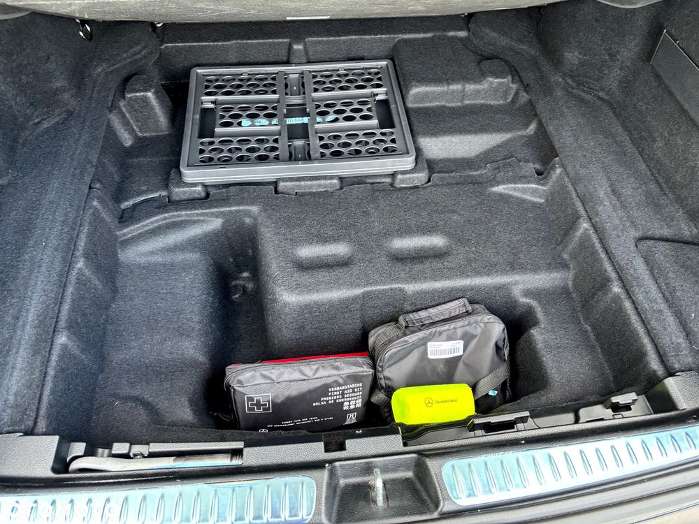 Mercedes-Benz Klasa C 200 d 9G-TRONIC - 17