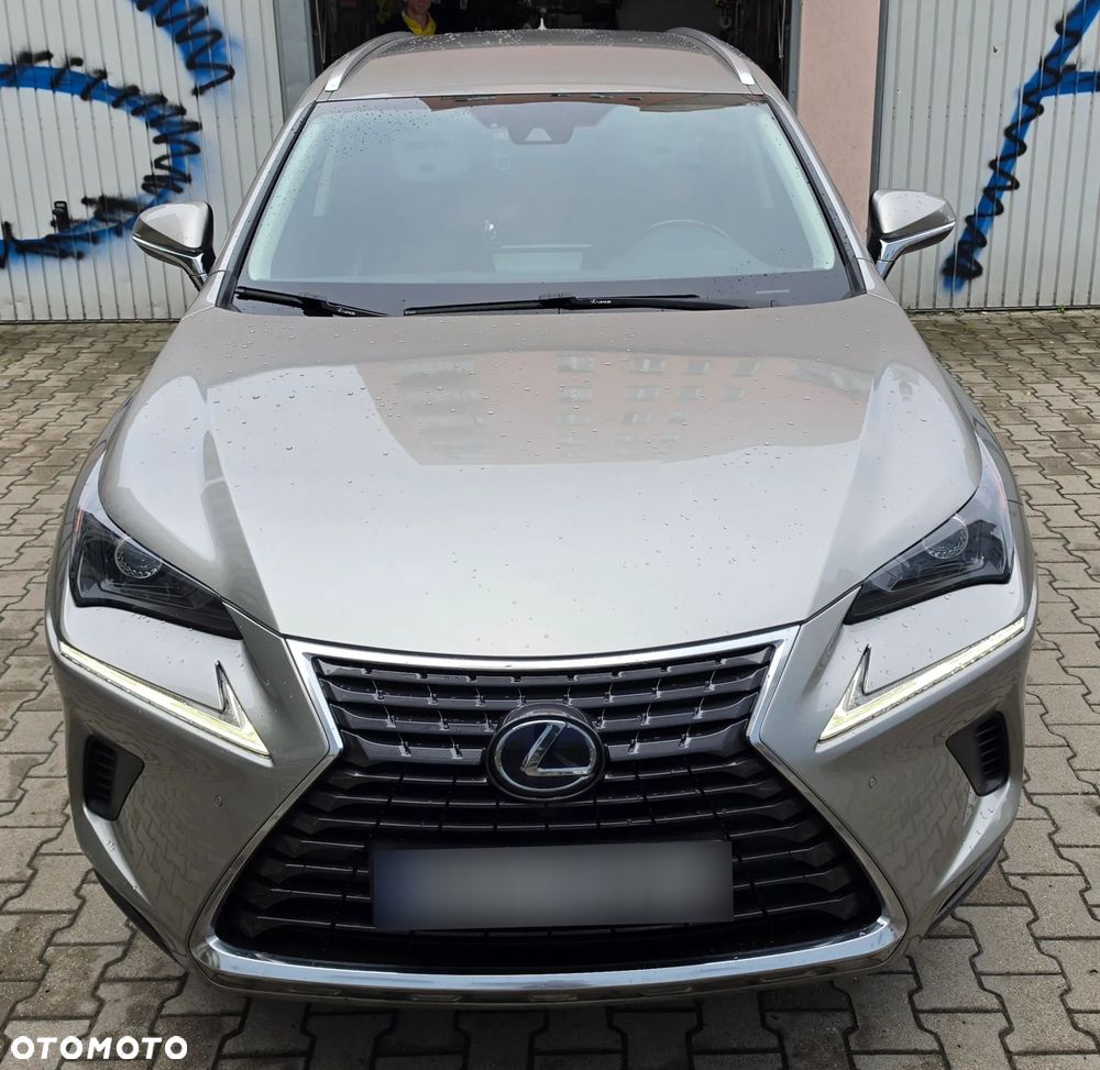 Lexus NX 300h Elegance AWD - 32
