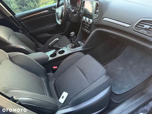 Renault Megane BLUE dCi 115 EQUILIBRE - 19