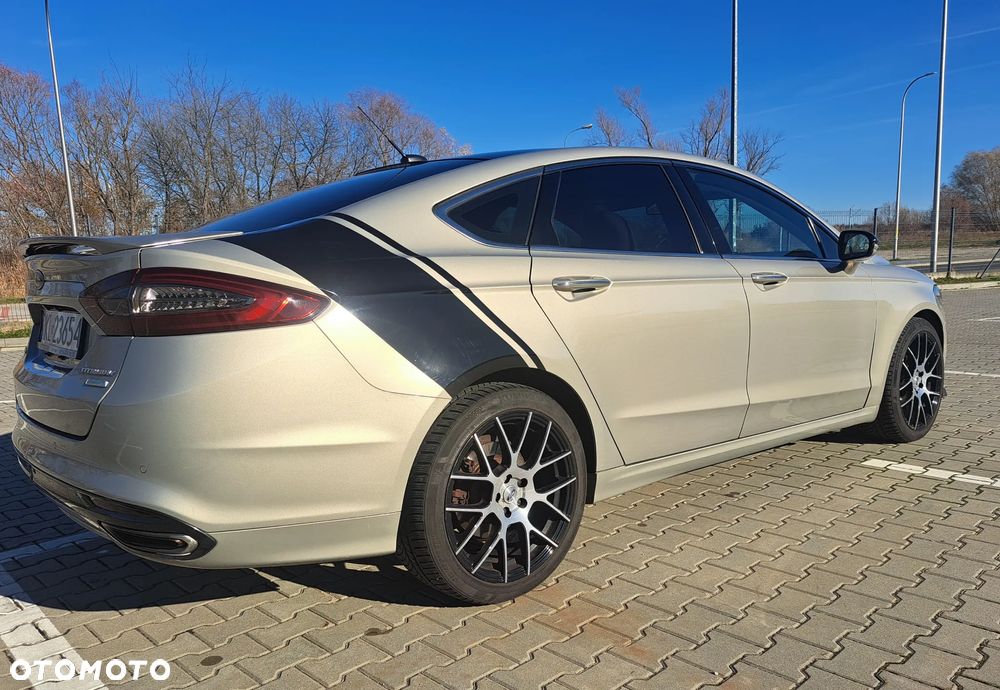 Ford Fusion - 23