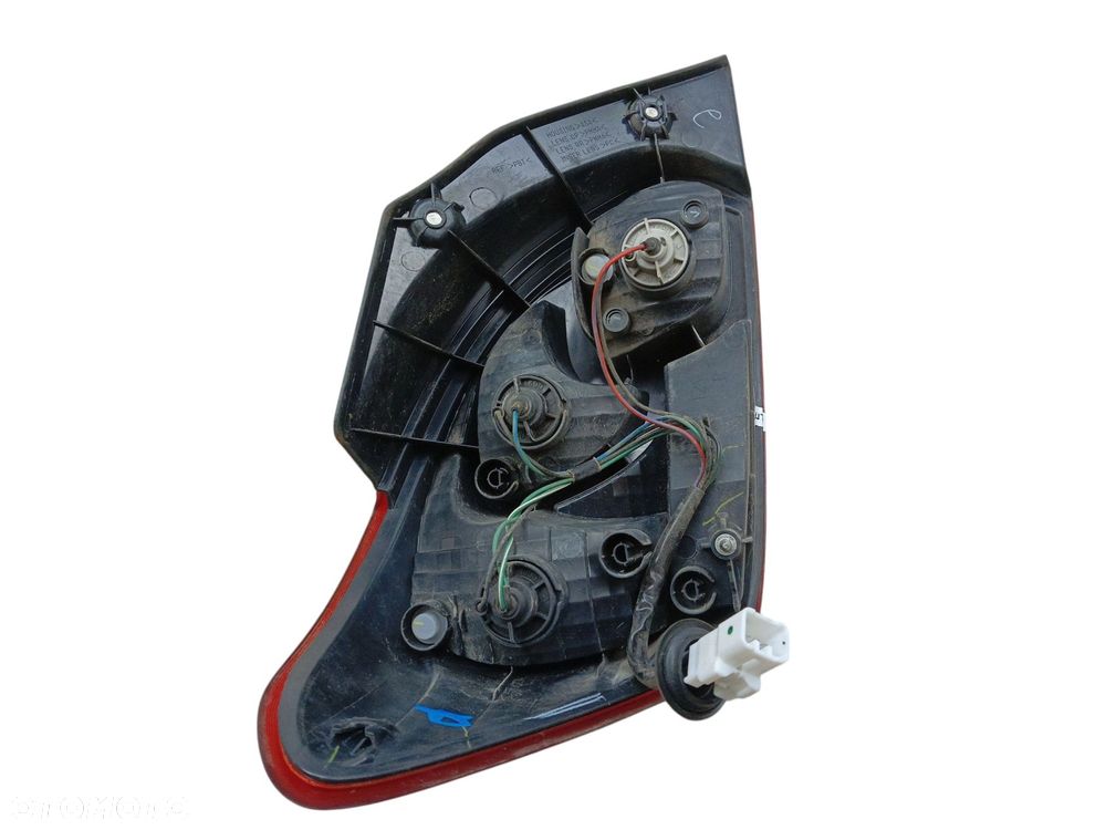 LAMPA PRAWY TYŁ MITSUBISHI SPACE STAR II (2013-2016) 1.0 71KM - 4