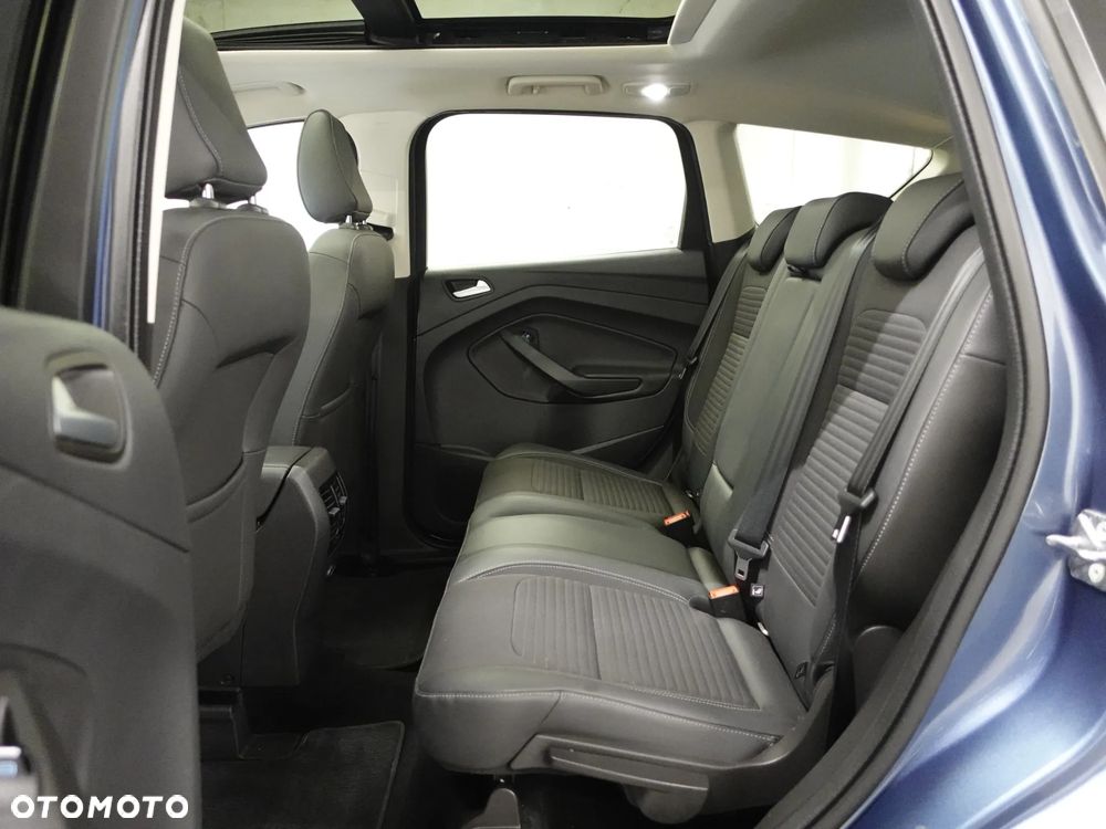 Ford Kuga - 23