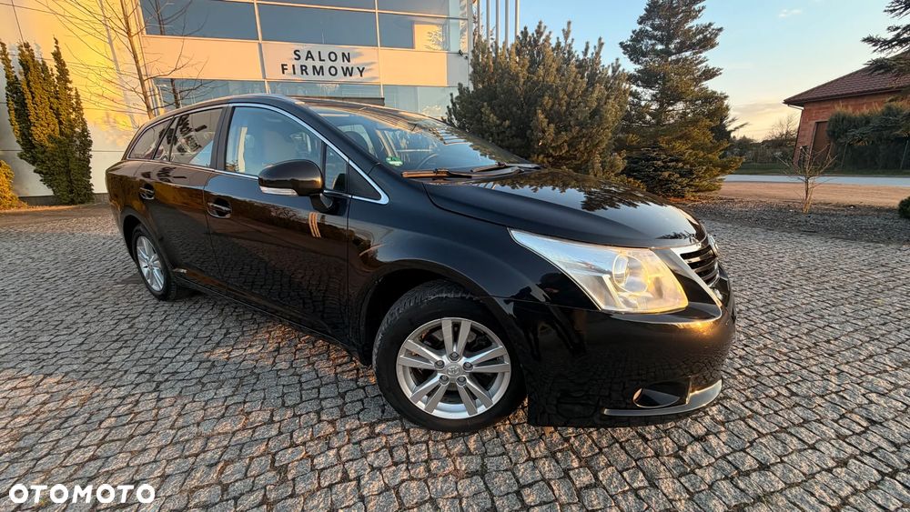 Toyota Avensis 2.0 Multidrive S Executive - 26
