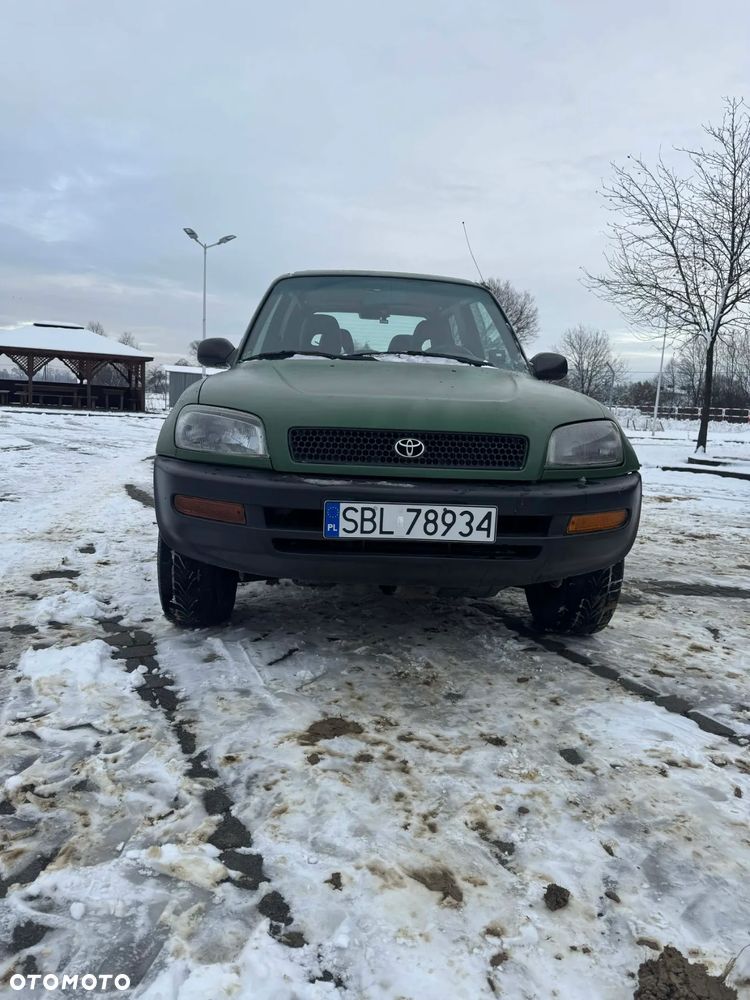 Toyota RAV4 2.0 - 2