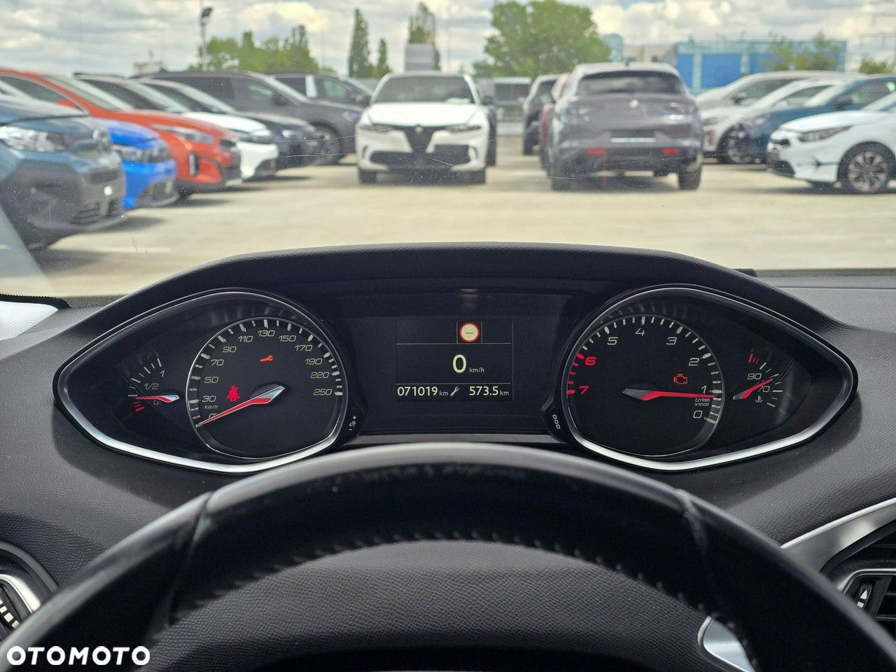 Peugeot 308 1.2 PureTech GPF Allure S&S - 18
