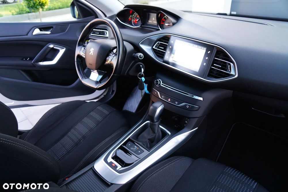 Peugeot 308 BlueHDi FAP 120 EAT6 Stop & Start Allure - 36
