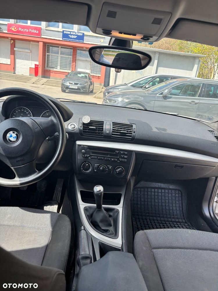 BMW Seria 1 118d - 10
