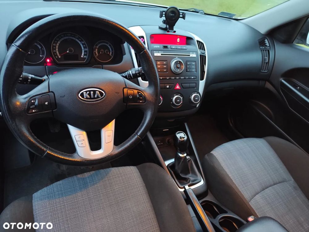 Kia Ceed Cee'd 1.6 Crdi M - 10