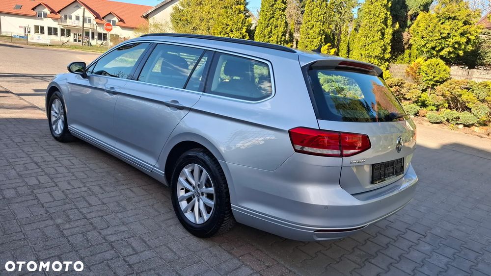 Volkswagen Passat - 6