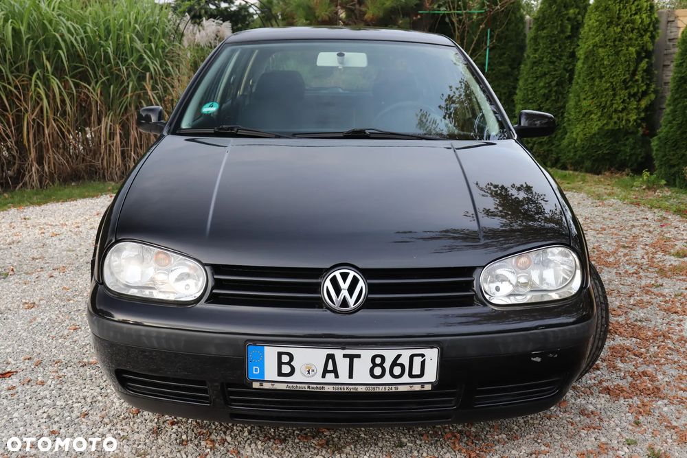 Volkswagen Golf - 9