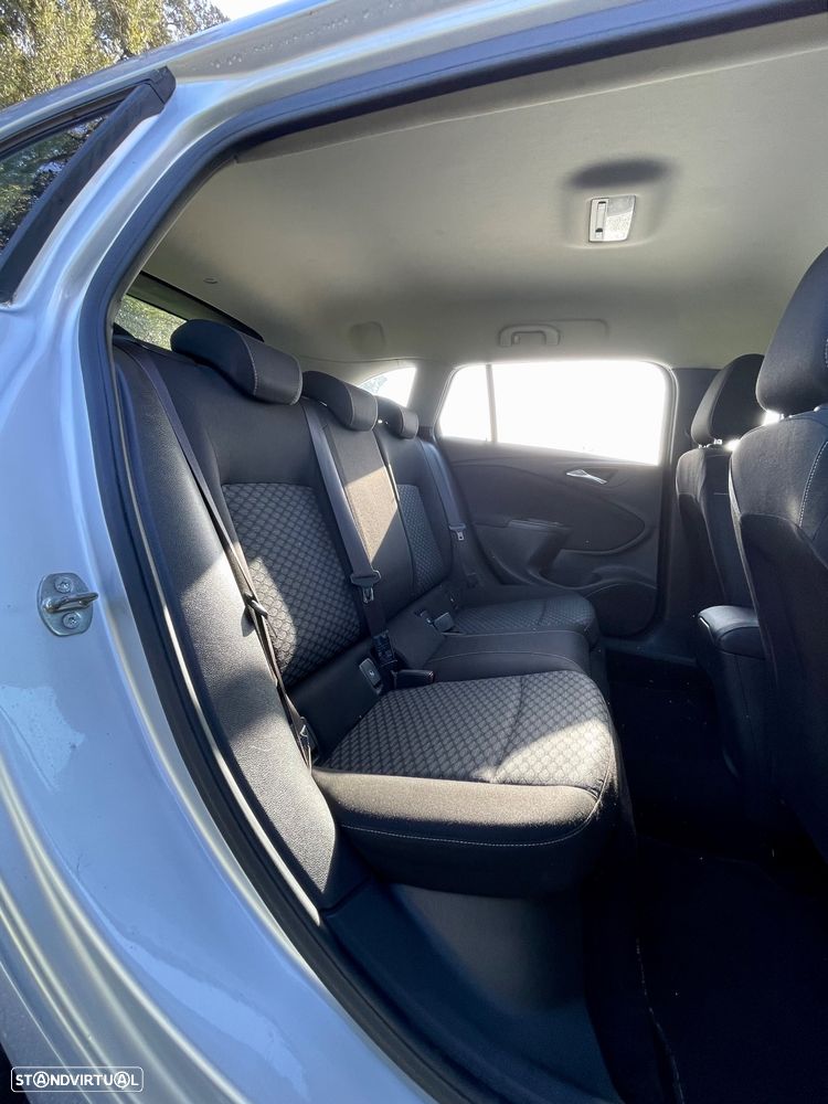 Opel Astra Sports Tourer 1.6 CDTI Edition S/S - 17