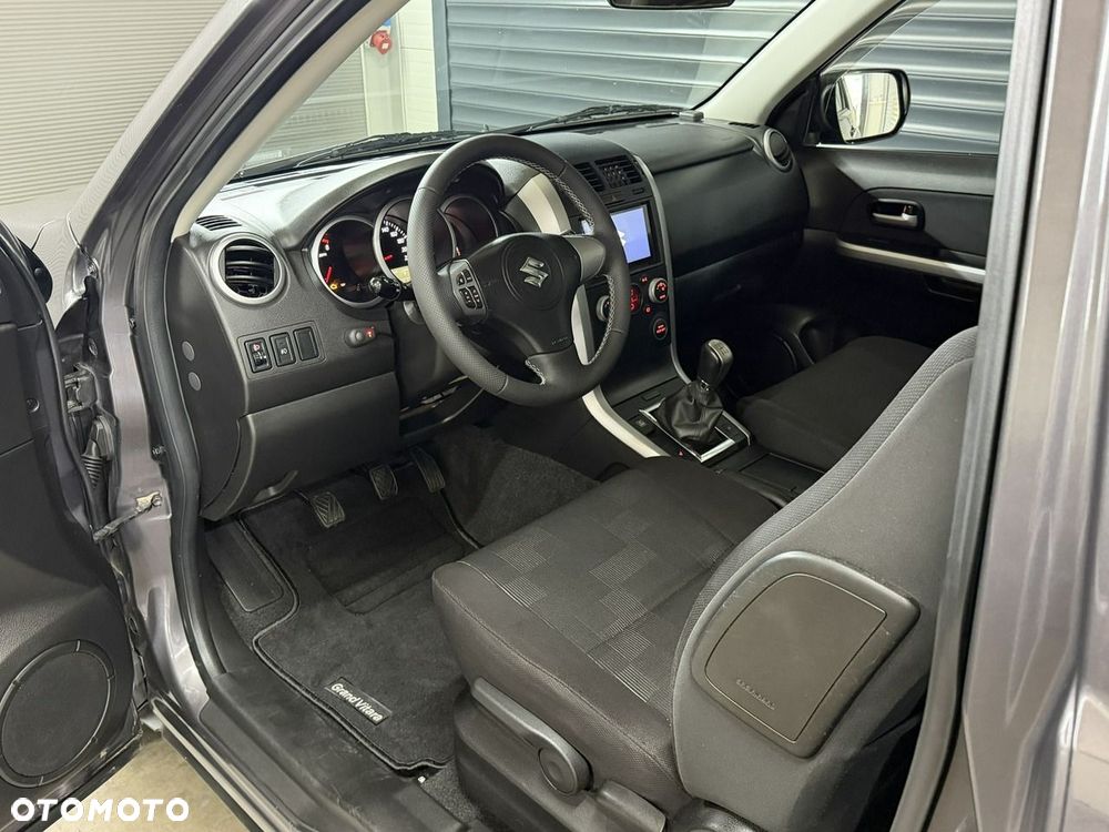 Suzuki Grand Vitara - 10