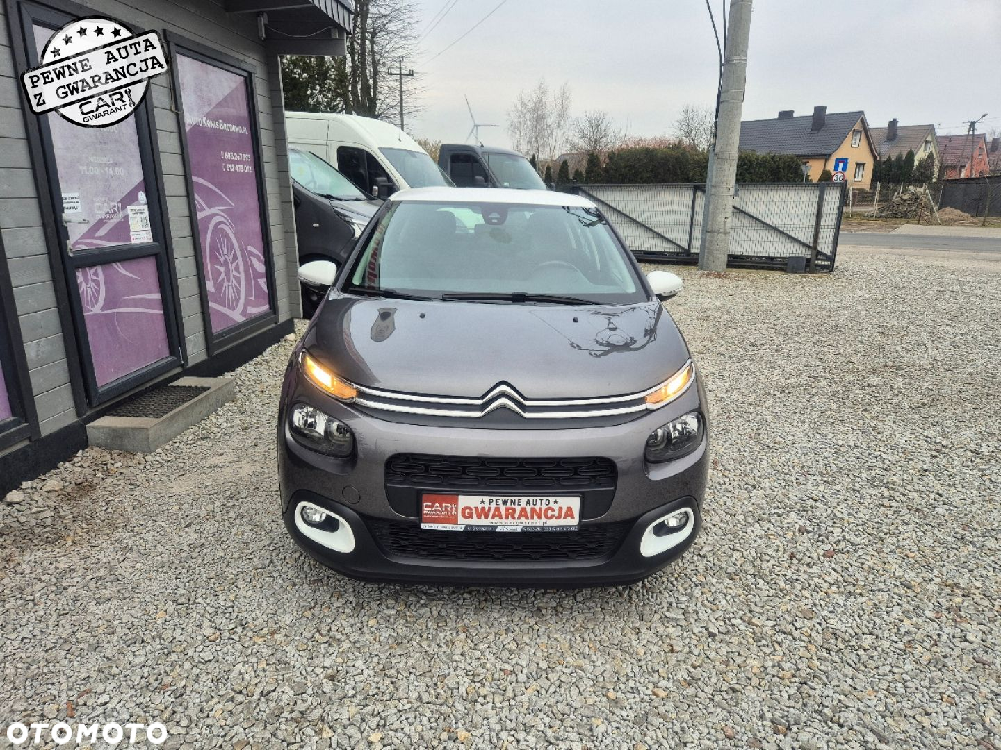Citroën C3 1.2 PureTech Shine - 3