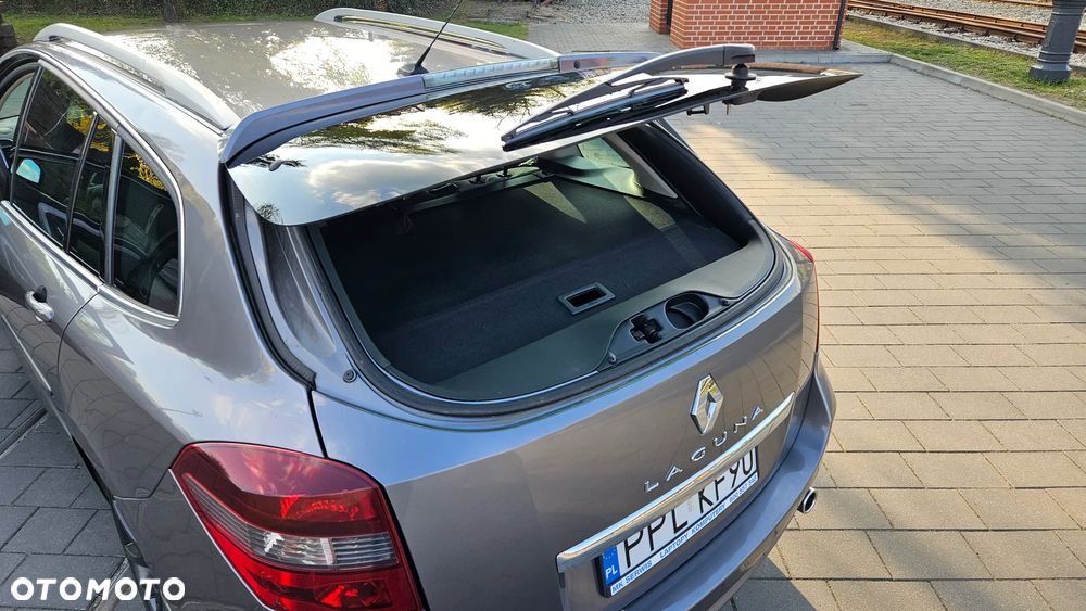 Renault Laguna 2.0 DCi GT 4WS - 41