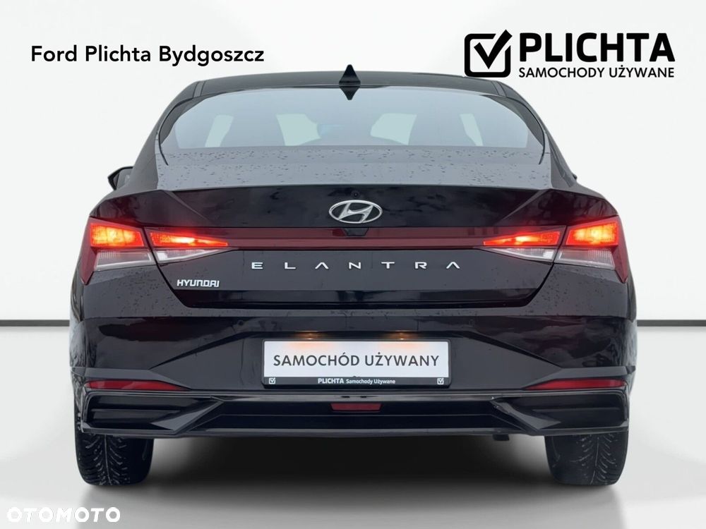 Hyundai Elantra 1.6 Smart CVT - 6