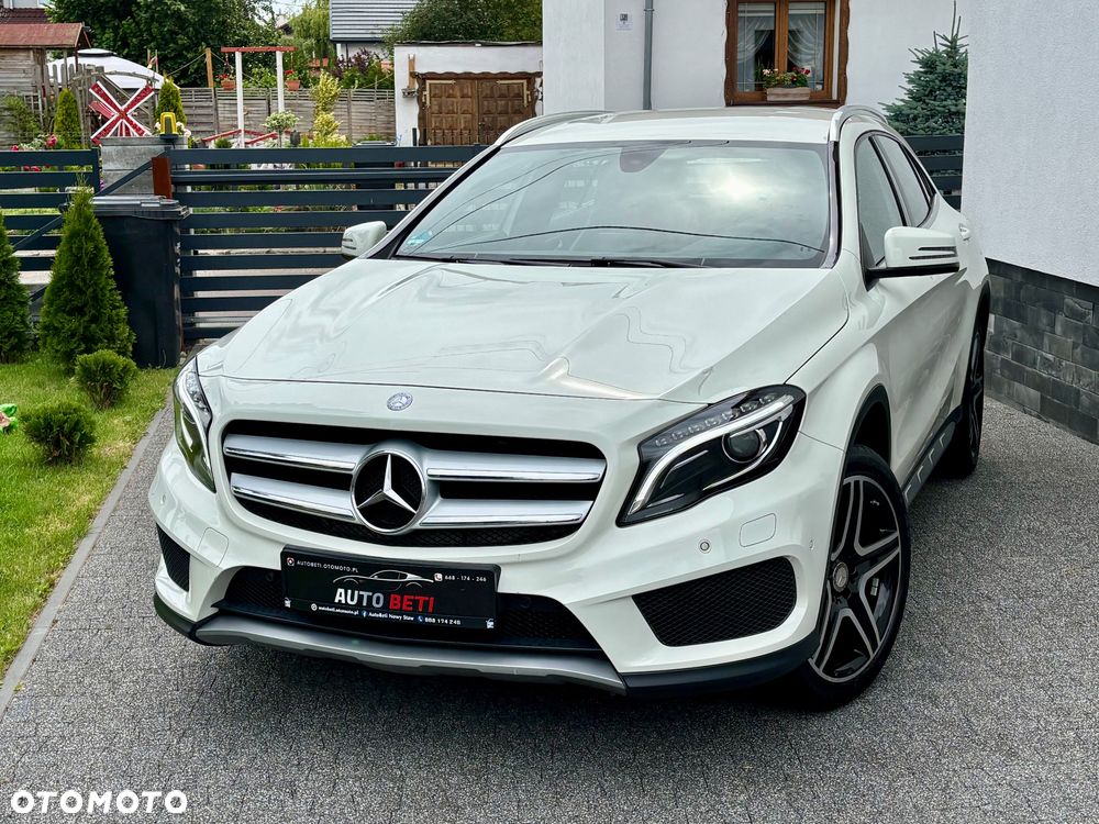 Mercedes-Benz GLA 180 AMG Line - 12