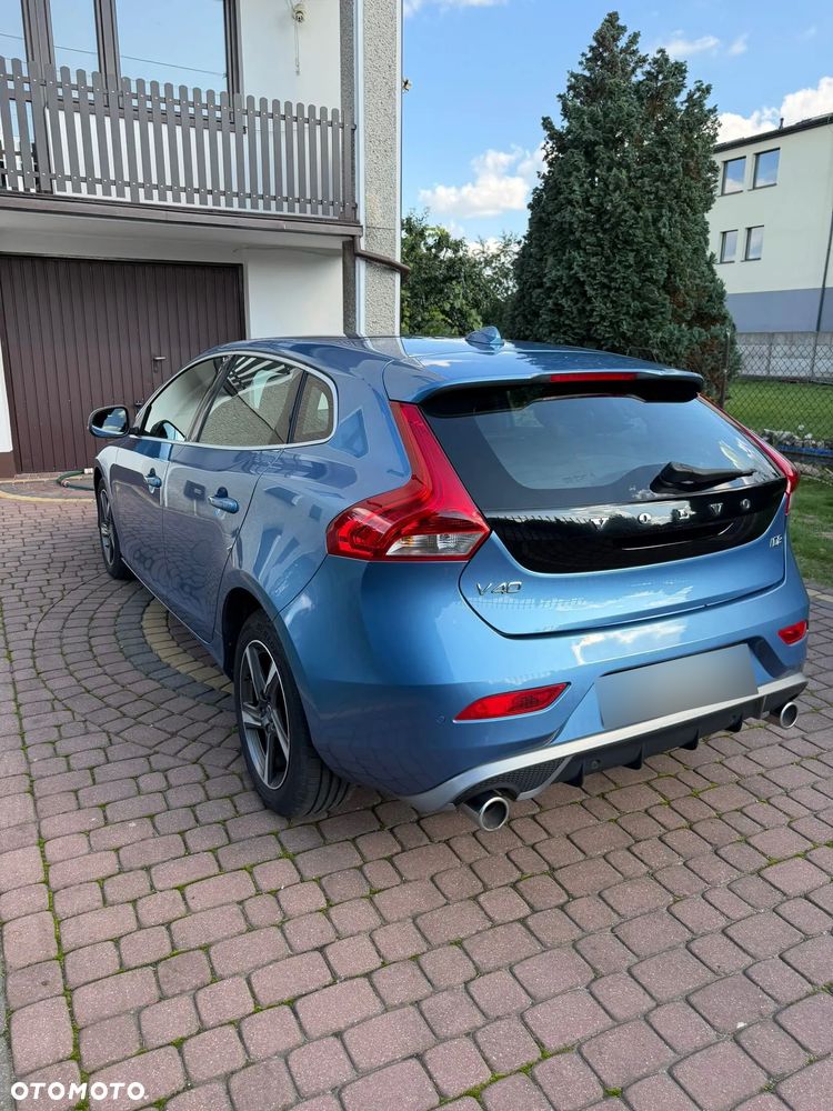 Volvo V40 D2 Drive-E R-Design Momentum - 10