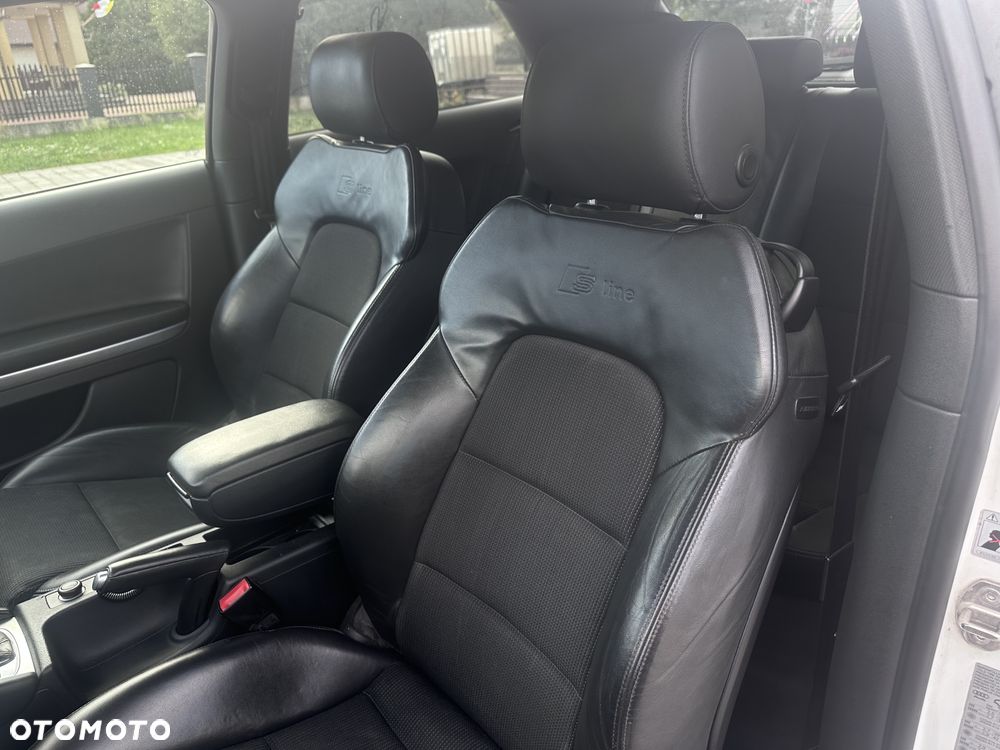 Audi A3 3-drzwiowe 2.0 TDI DPF Ambition S tronic - 15