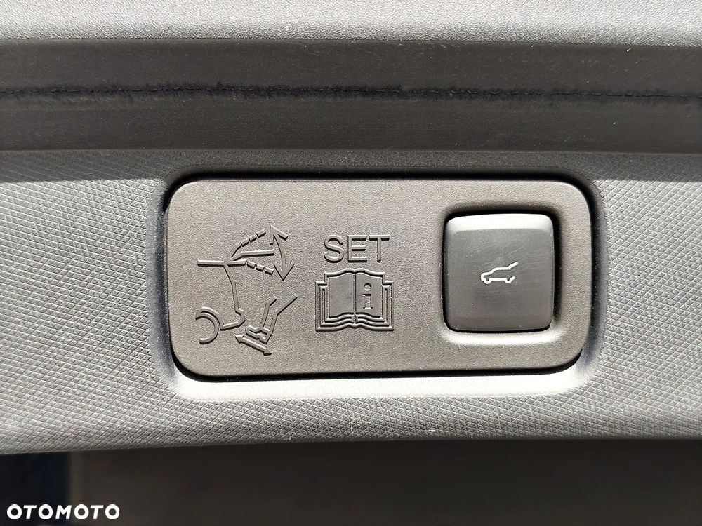 Ford Mustang Mach-E 91 kWh AWD Premium - 14