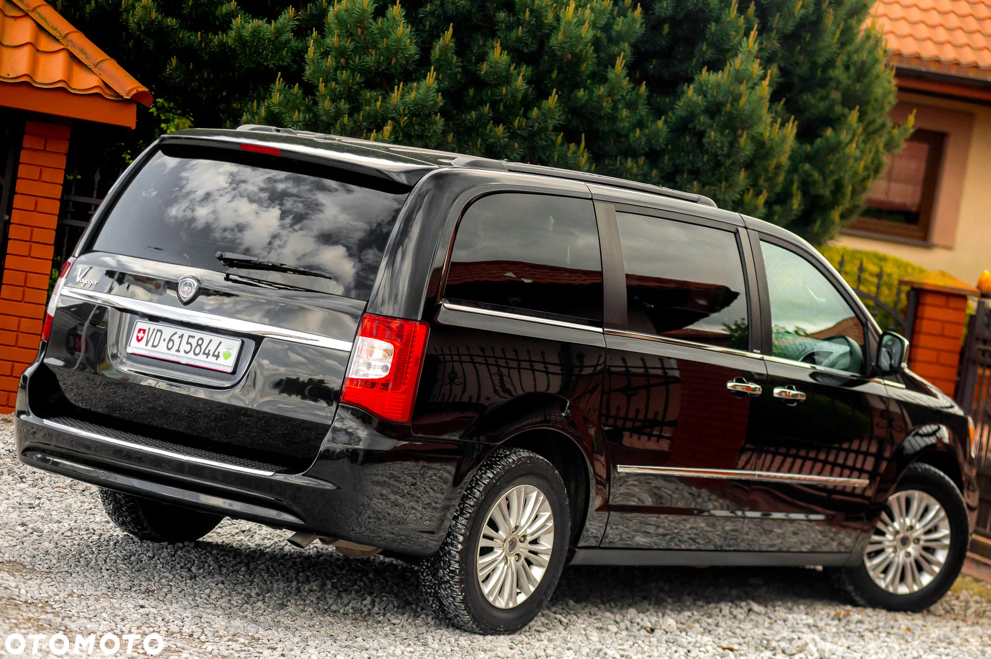 Lancia Voyager 2.8CRD Platinum - 13