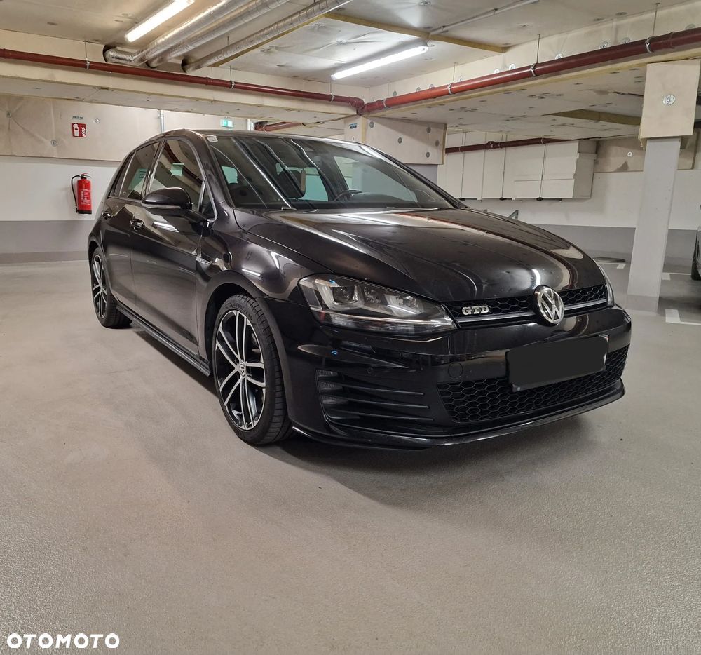Volkswagen Golf 2.0 TDI BMT GTD - 11