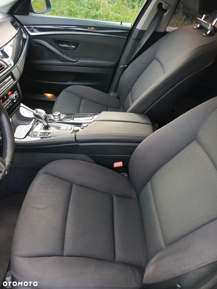 BMW Seria 5 ver-520d-touring - 18