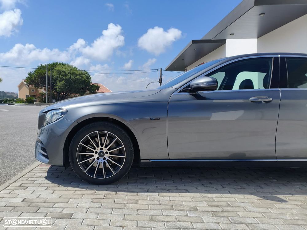 Mercedes-Benz E 300 de AMG Line - 21