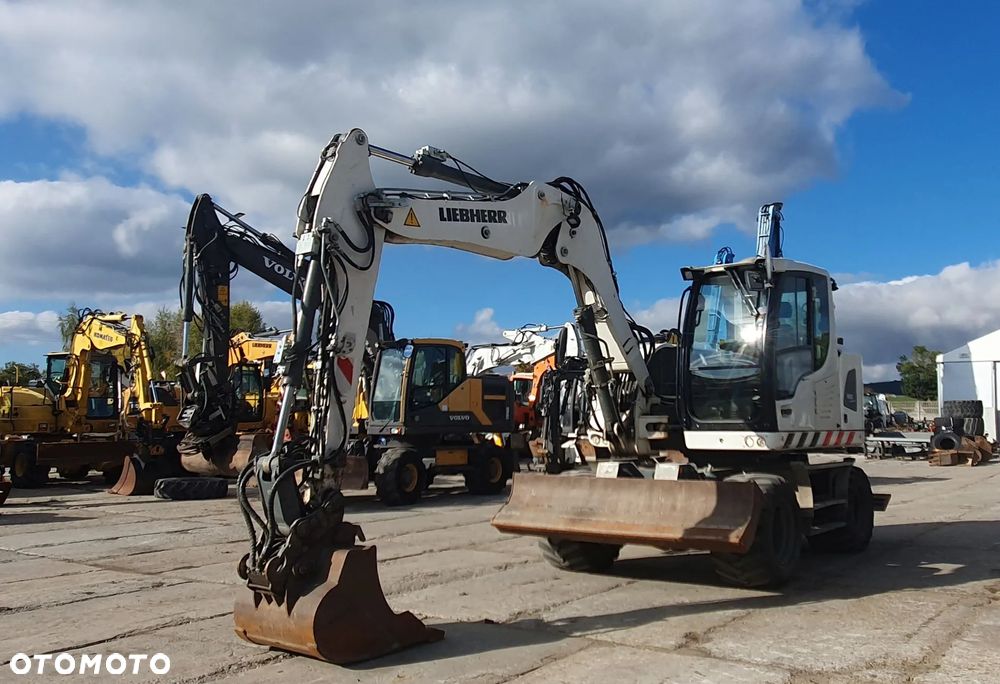 Liebherr A912 Compact - 1