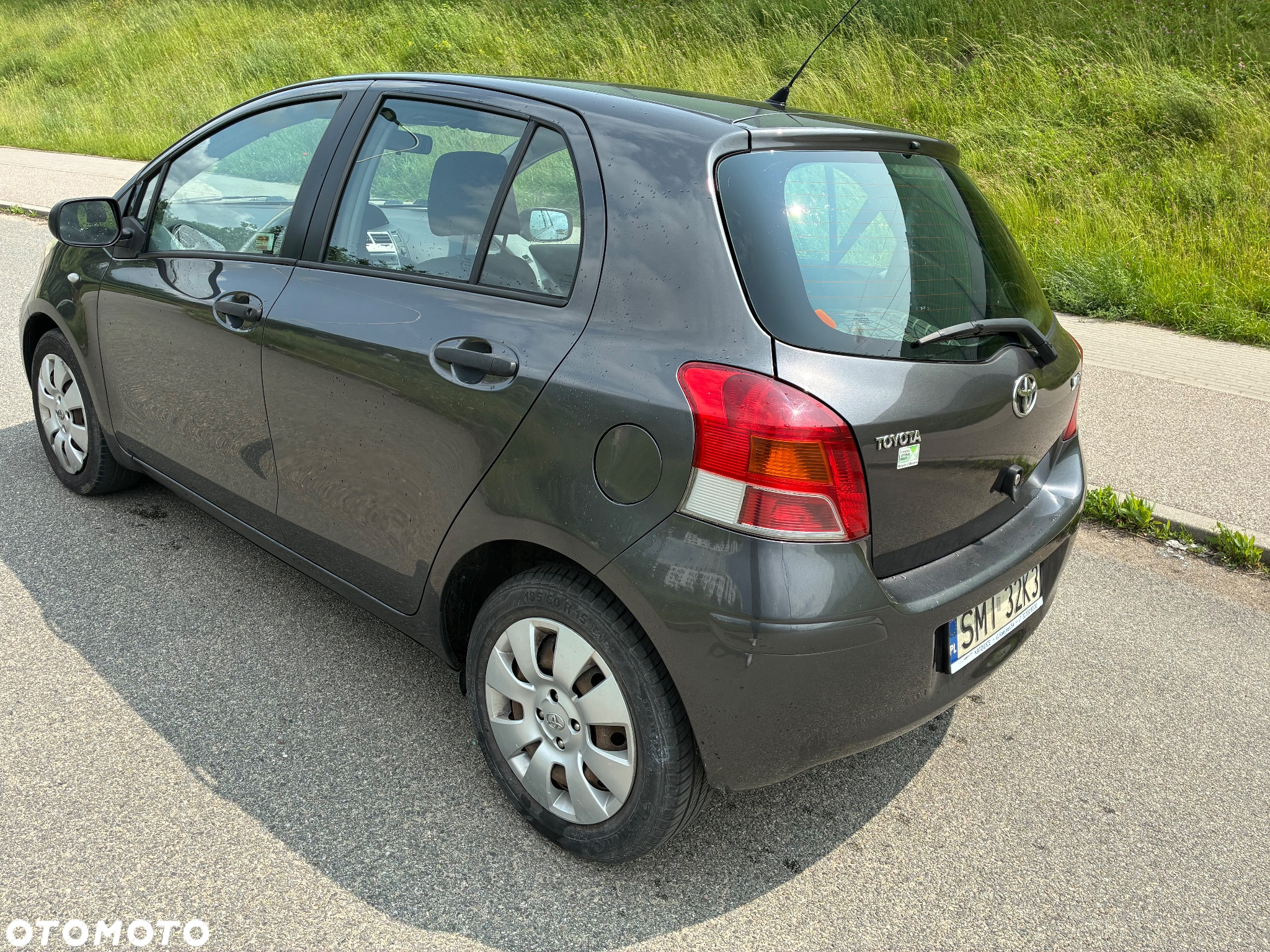 Toyota Yaris 1.33 Luna - 8