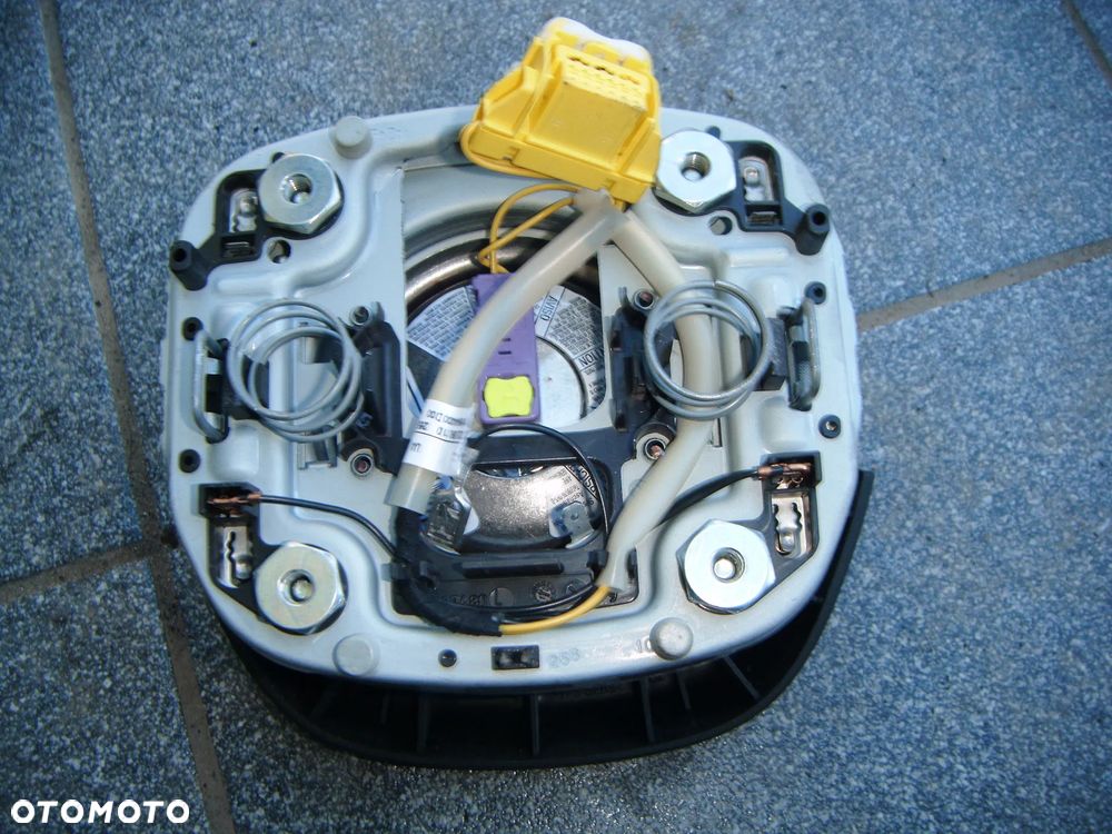 skoda roomster 10r  poduszka powietrzna kierowcy   5j0880201h - 2