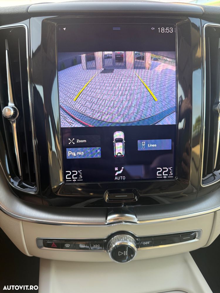 Volvo XC 60 B4 B Geartronic Momentum - 22