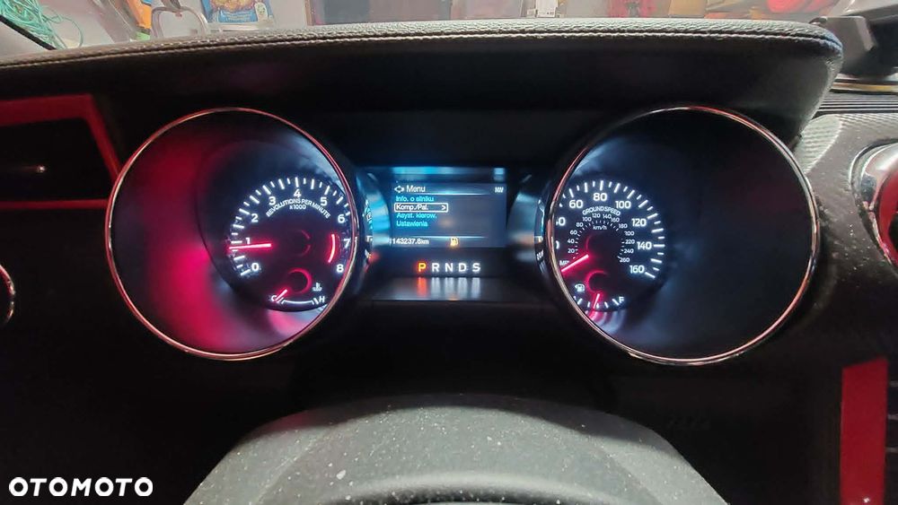 Ford Mustang 3.7 V6 - 15