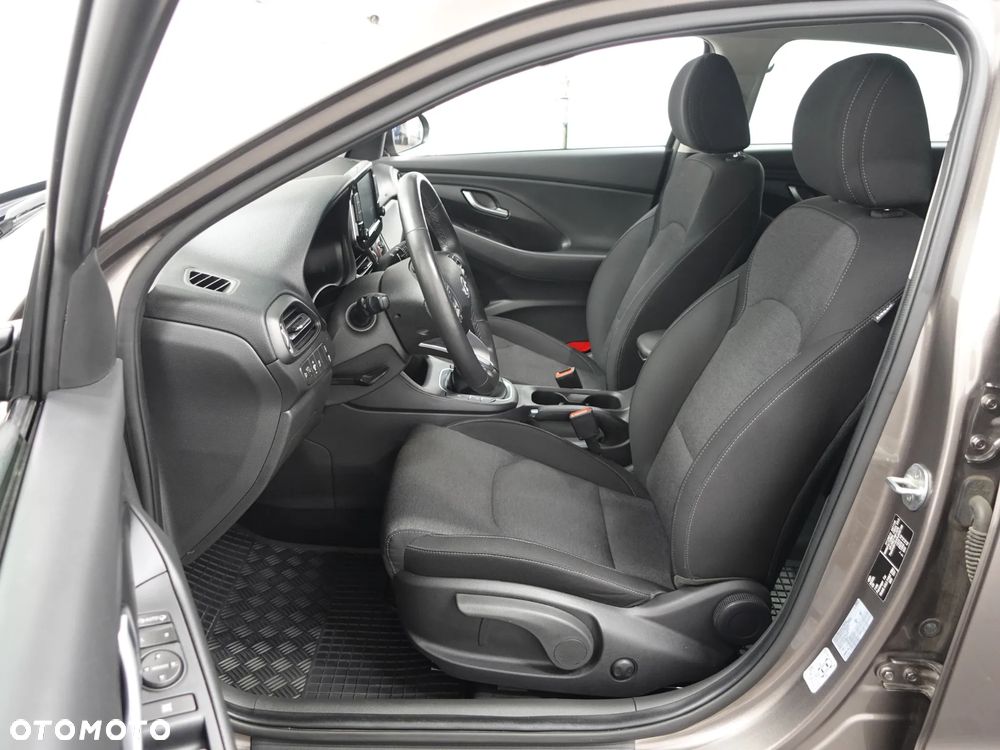 Hyundai i30 - 19
