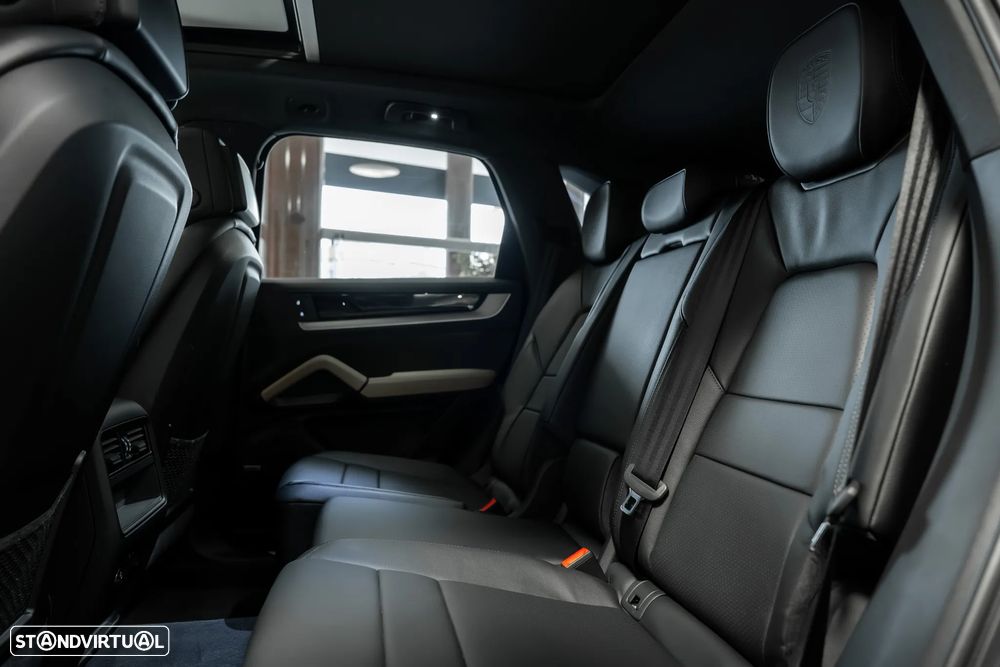 Porsche Cayenne E-Hybrid - 9