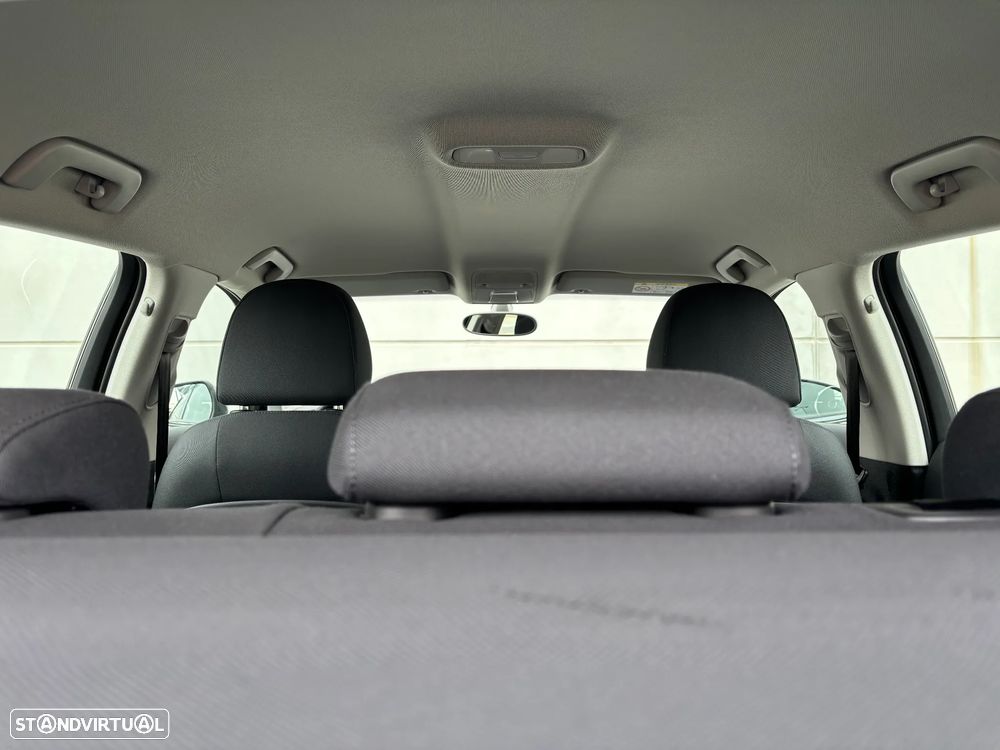 Audi A3 Sportback 1.6 TDI Advance Ultra - 25