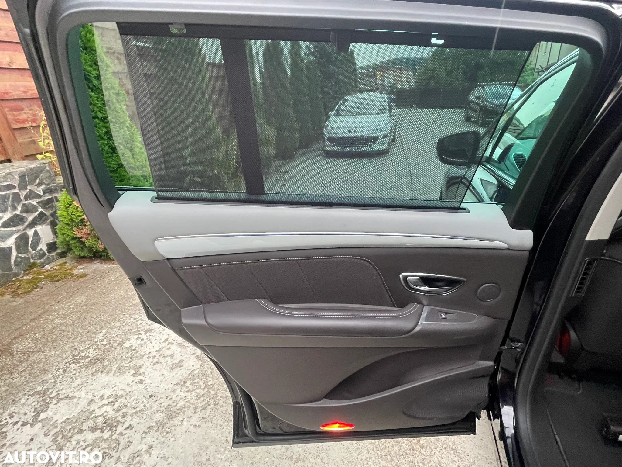 Renault Espace Energy dCi 160 EDC Initiale Paris - 25