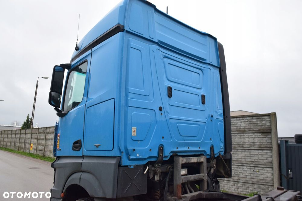 SZKIELET KABINY + DRZWI MERCEDES ACTROS MP4 STREAM SPACE - 3