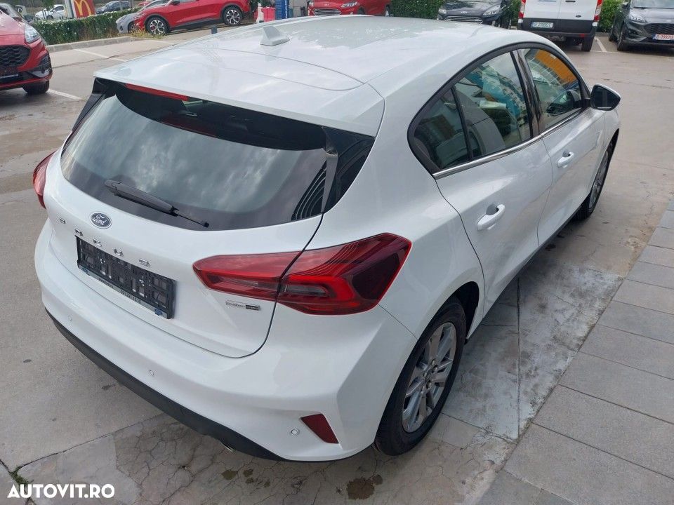 Ford Focus - 5