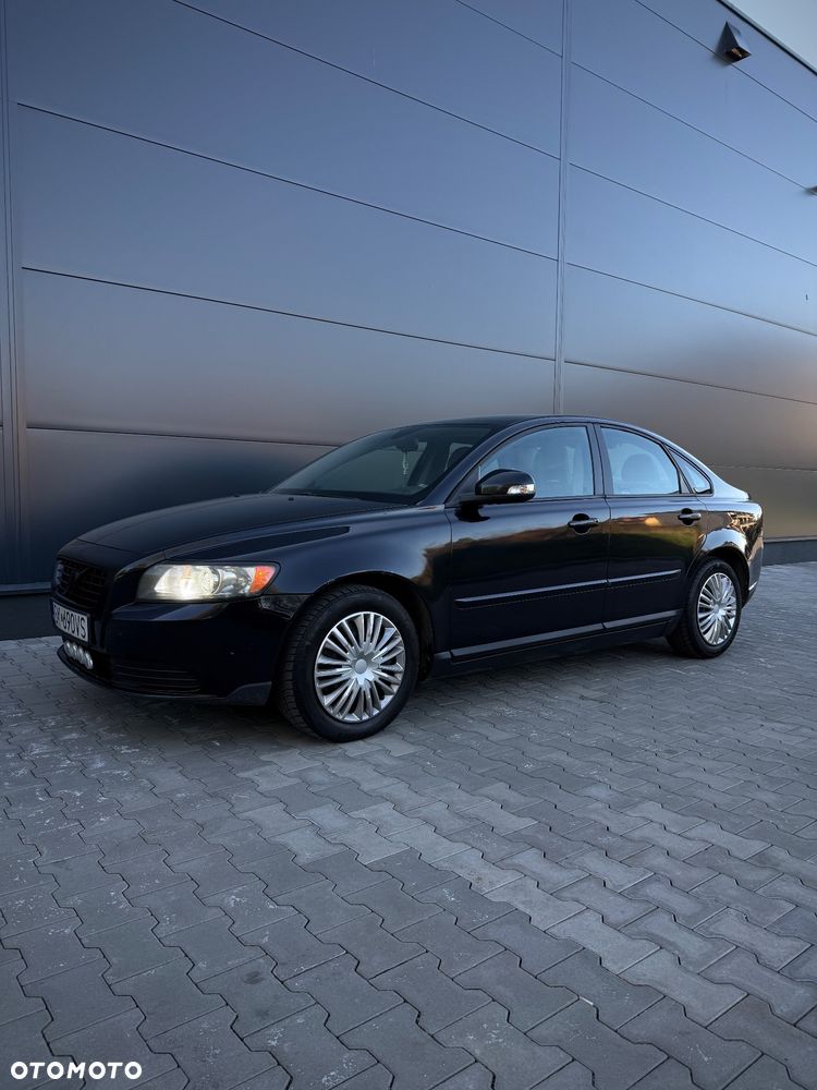 Volvo S40 2.0D Momentum - 1