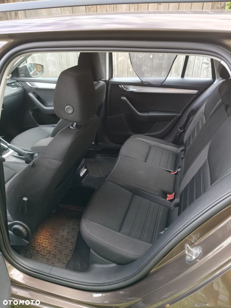 Skoda Octavia 1.5 TSI ACT Ambition - 10