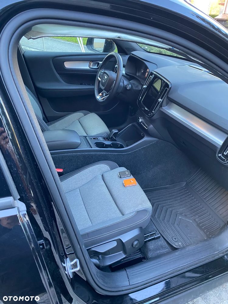 Volvo XC 40 B3 Ultimate Dark - 11