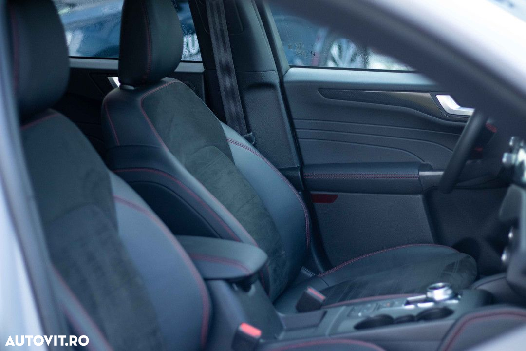 Ford Kuga - 29