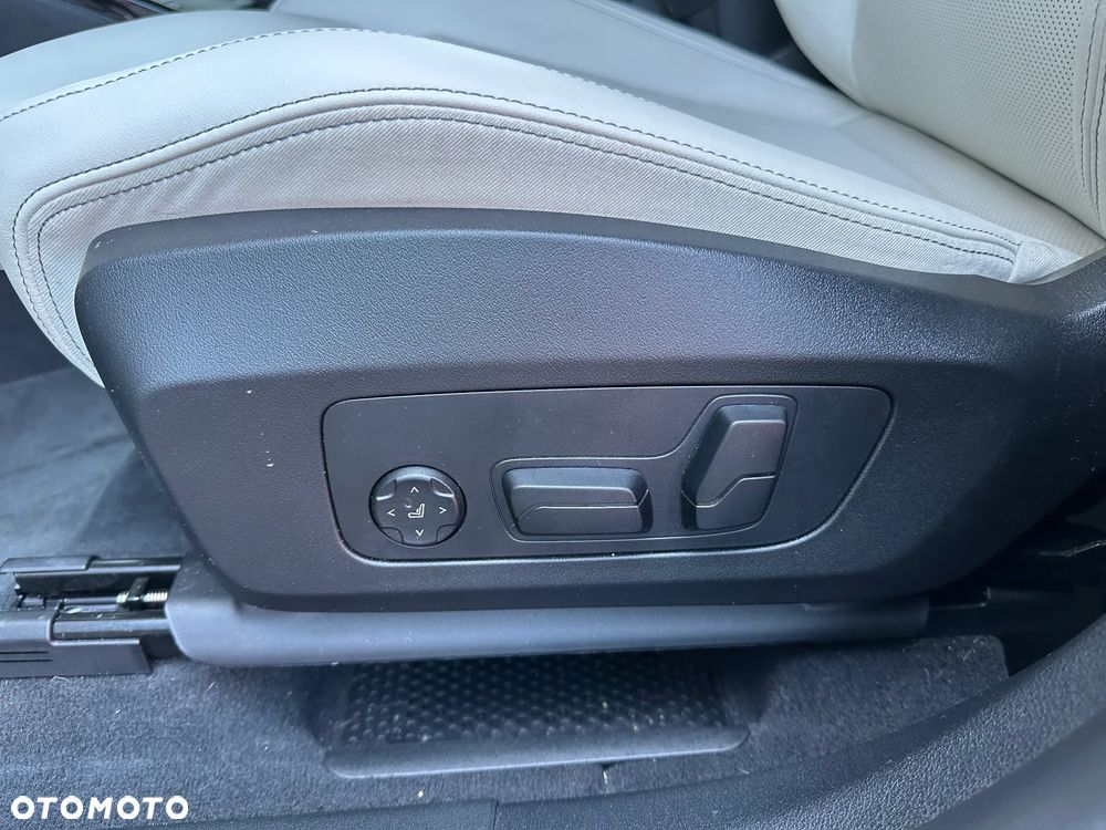 BMW X1 sDrive18d M Sport - 12