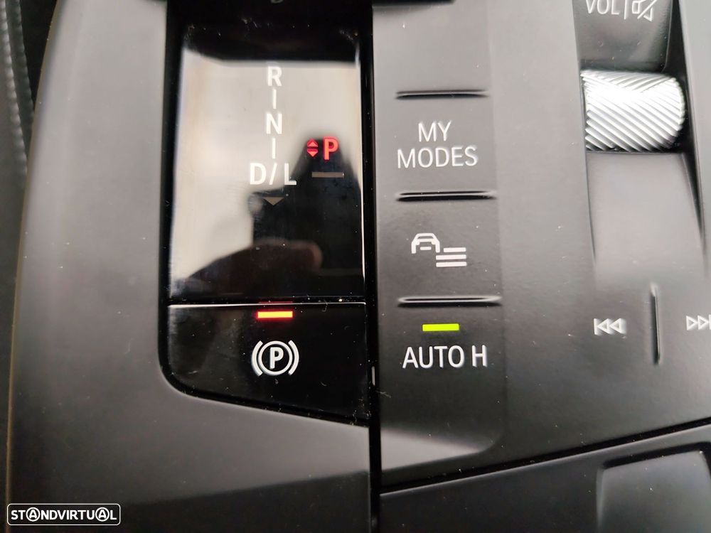 BMW 225xe Active Tourer - 31