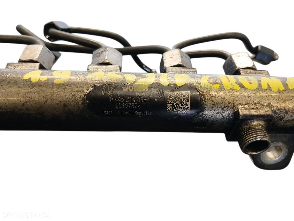 LISTWA  WTRYSKOWA FIAT CROMA II 1.9 JTD 55197372 - 2